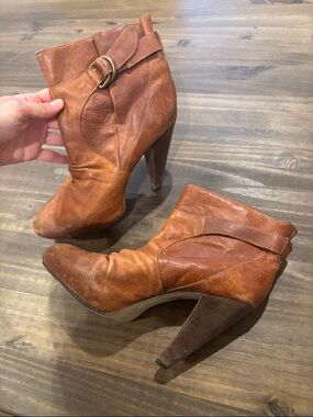 Steve Madden Cognac Leather Ankle Booties with Buckle Strap
